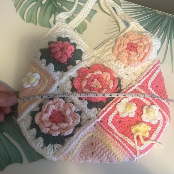 Handmade Woven Camellia Flower Tote Bag - Picture 7 of 10